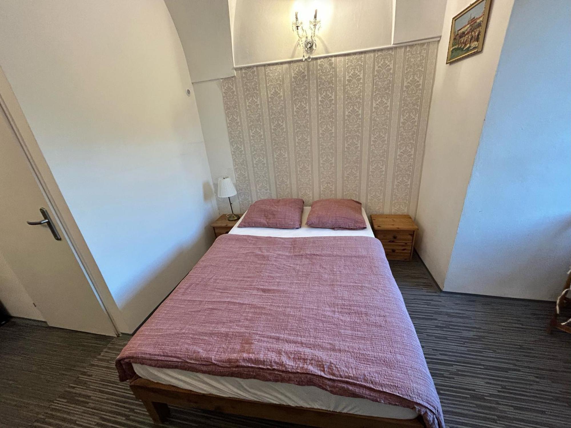Rezidence Napoleon Apartment Локет Екстериор снимка